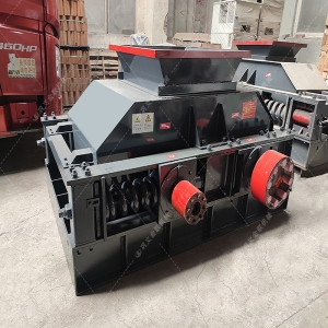 2PGC900X900雙齒輥破碎機發(fā)貨圖片_發(fā)往內蒙古烏海_粉碎煤